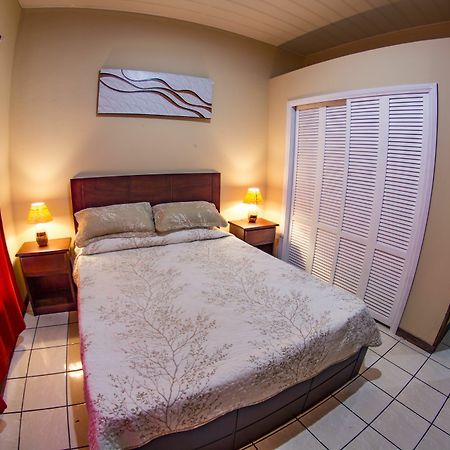 Apartamentos Valle Del Volcan La Fortuna Екстериор снимка