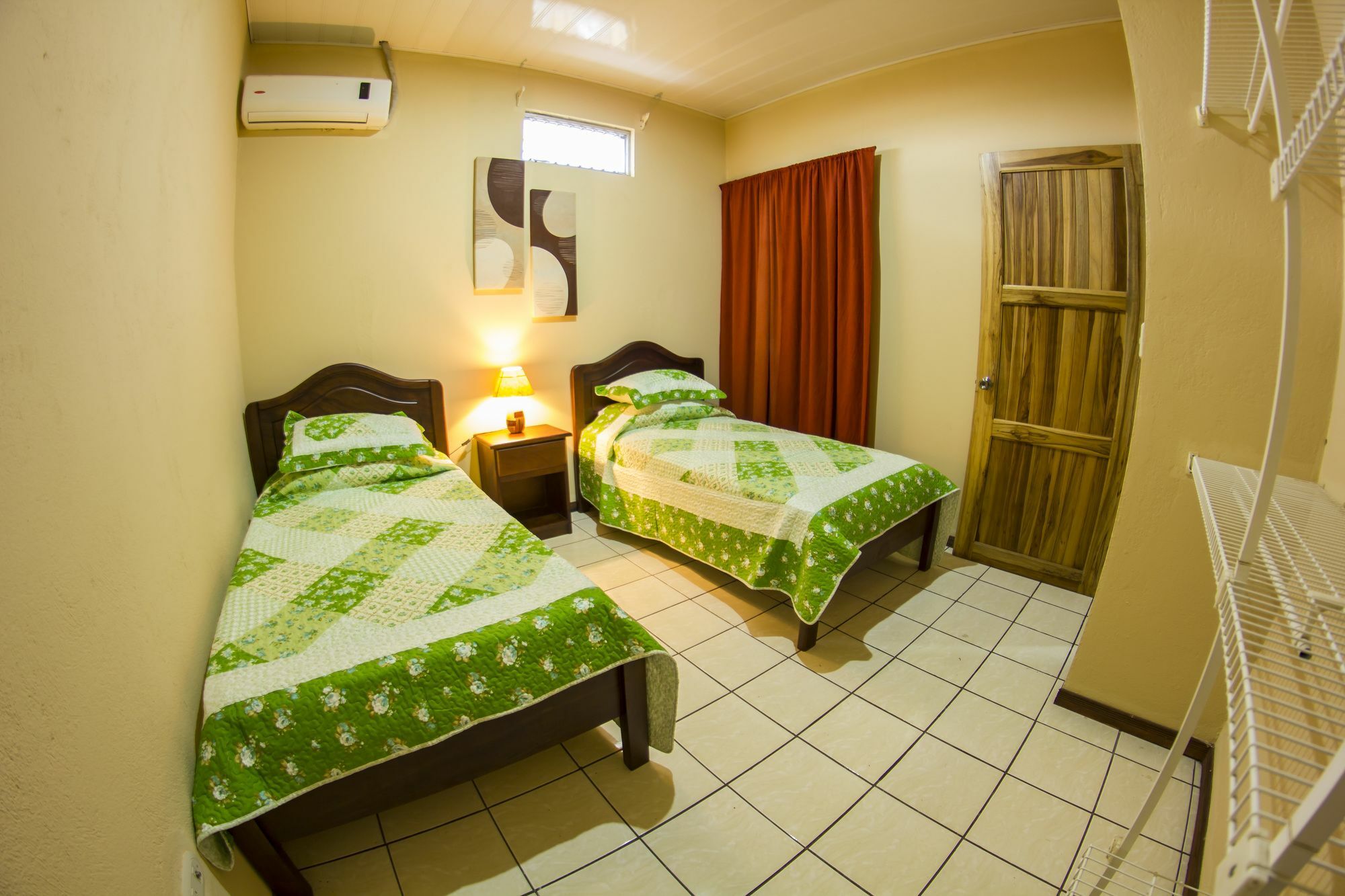 Apartamentos Valle Del Volcan La Fortuna Екстериор снимка